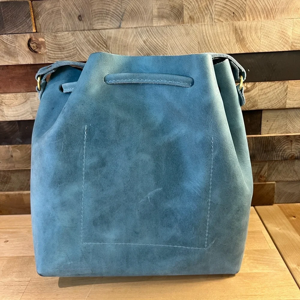 Portland Leather Goods Aqua large Bucket, new. - Picture 2 of 4
